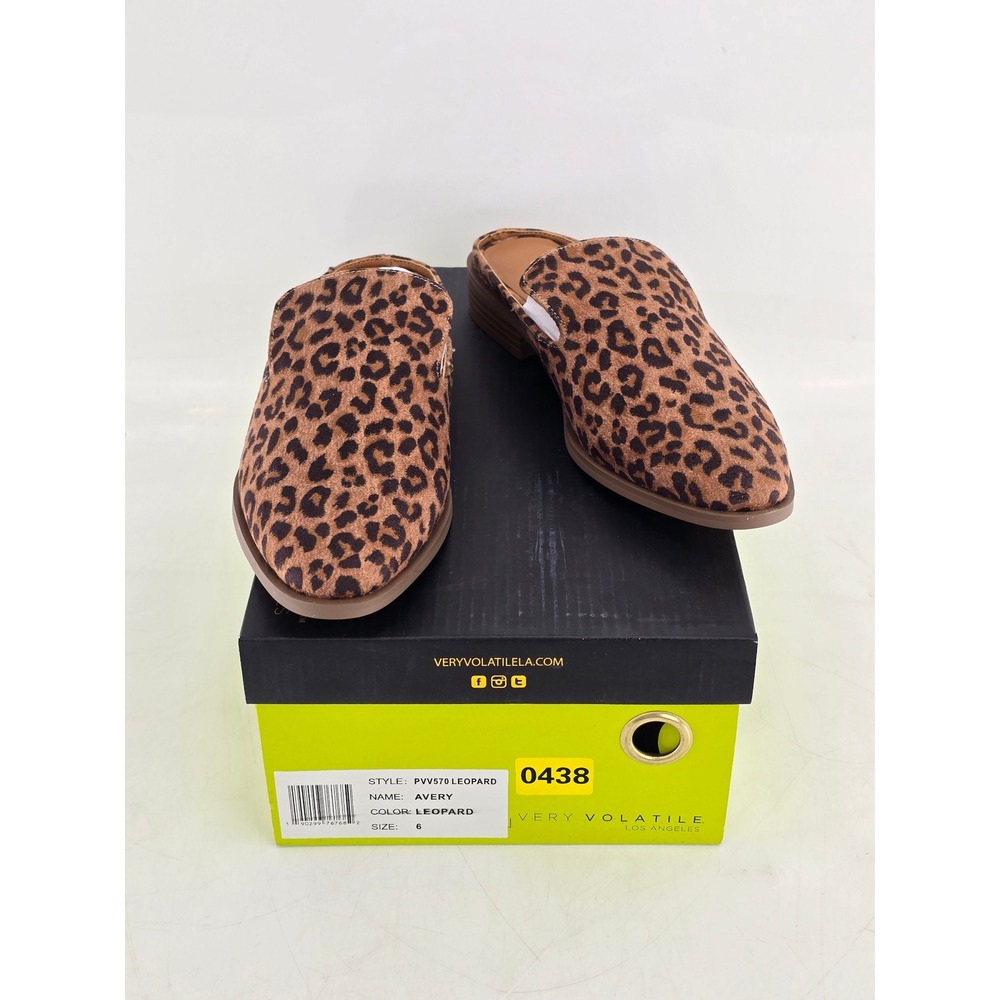 Very Volatile Avery Mules Womens Size 6 Leopard Print Slip On Shoes - New